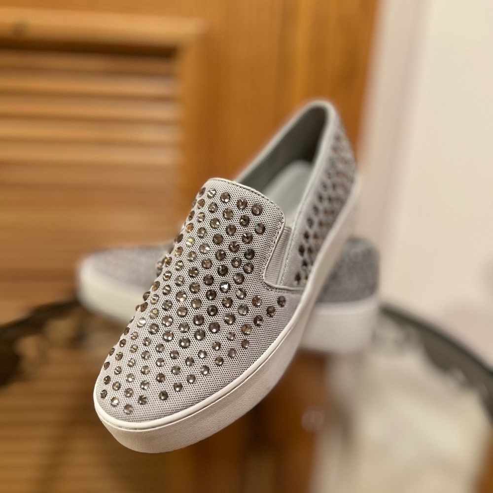 Michael Kors Stunning Silver Sneakers | 7.5 NOWT 🪩🤩 - Picture 4 of 13